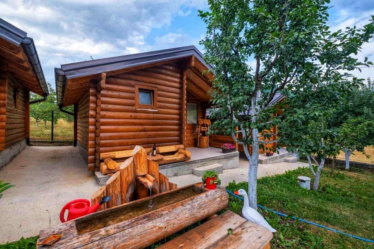 Holiday Bungalows With Pool Plav Eksteriør bilde